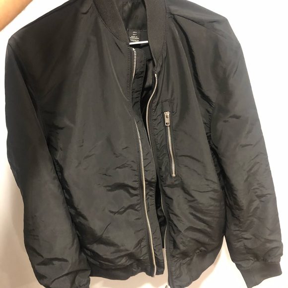 H&M bomber jacket ..very rear worn..almost brand new - Picture 2 of 3